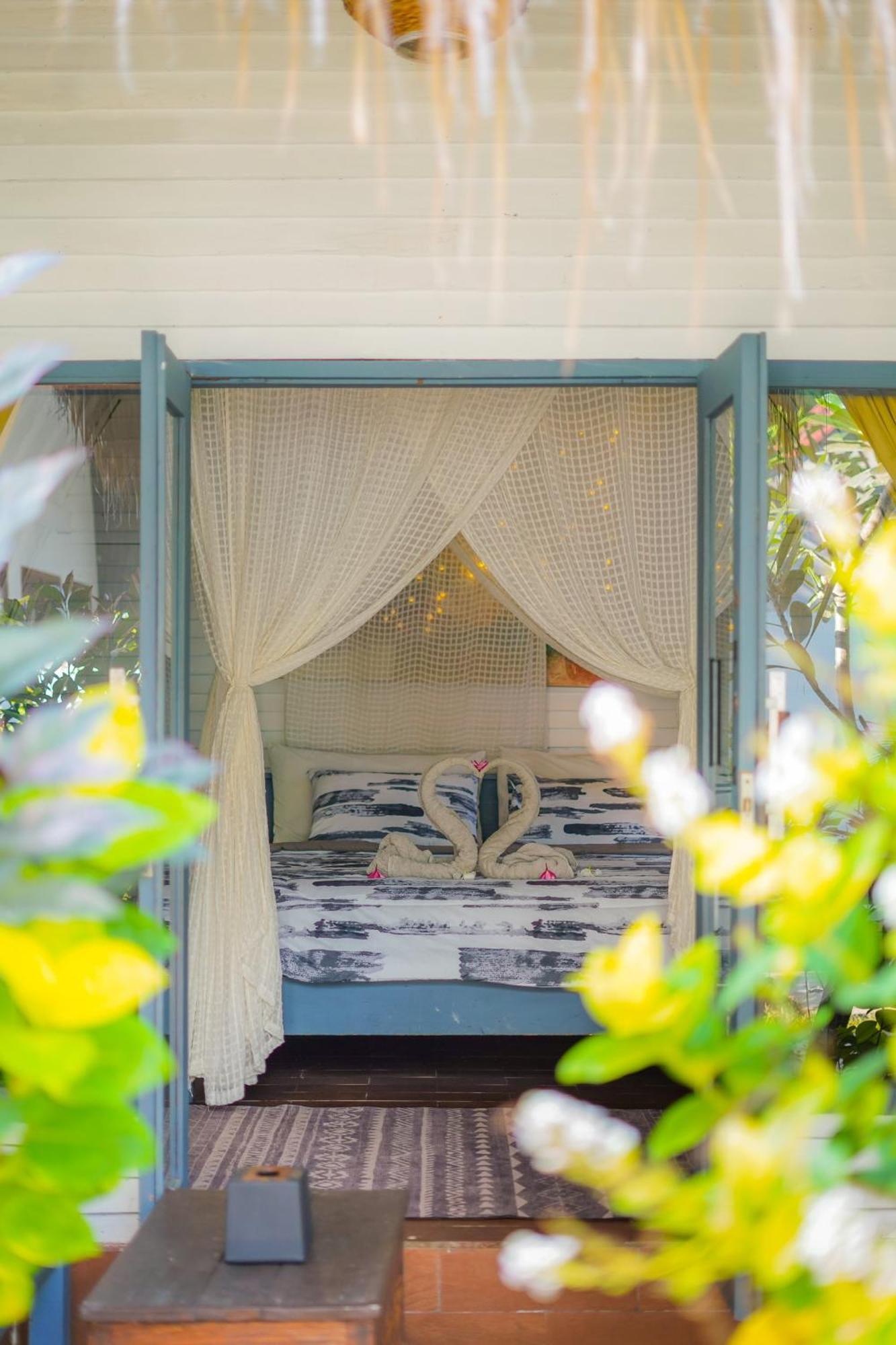 Отель Gili Inlander Гили Траванган Экстерьер фото